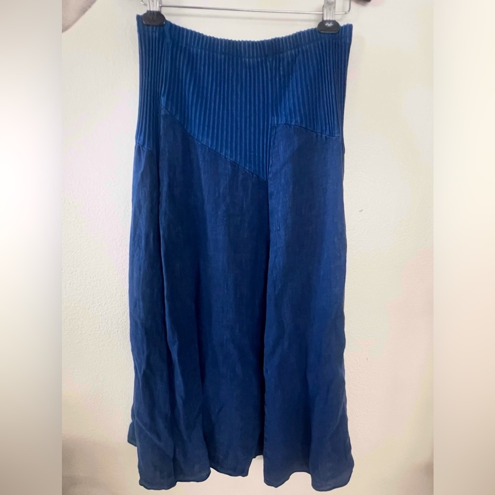 Blue Fenini skirt in medium
